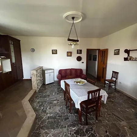 Apartment La Casa Delle Rose *